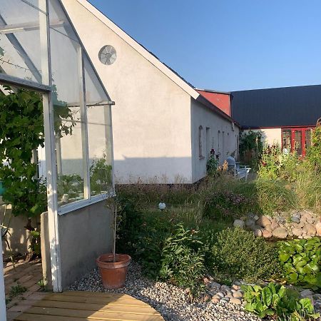 Strandbadsgården B&B Löderup Eksteriør bilde